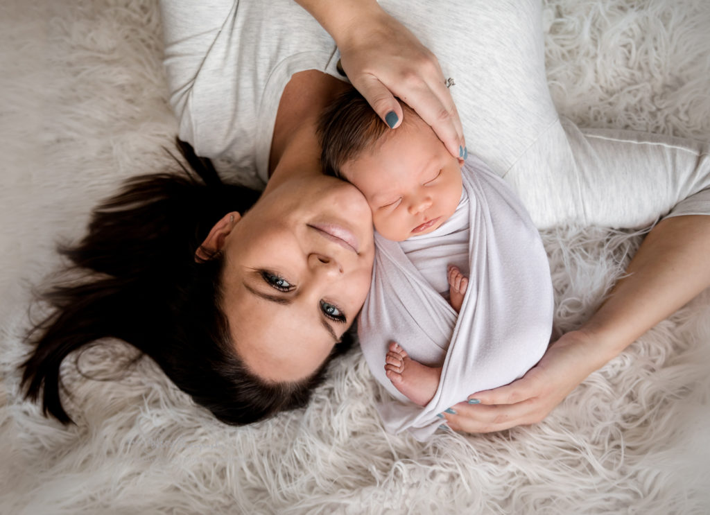 newborn and mom photos