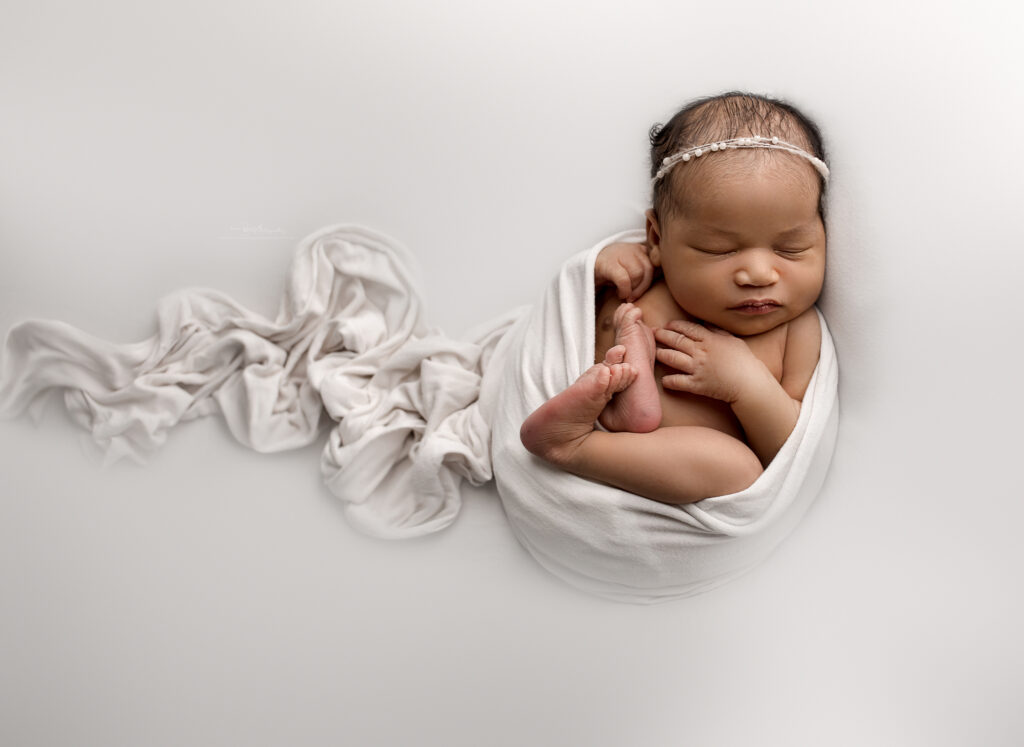 newborn girl photography 