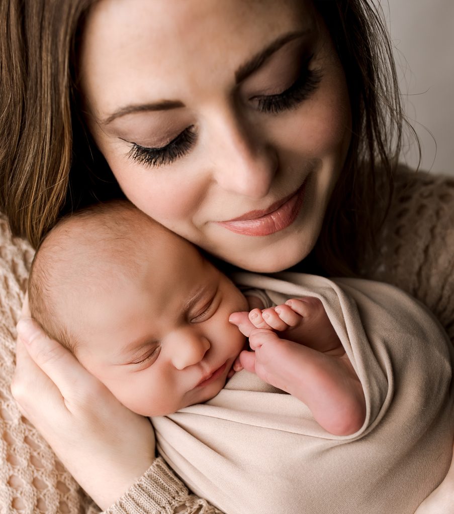 neutral newborn boy photography